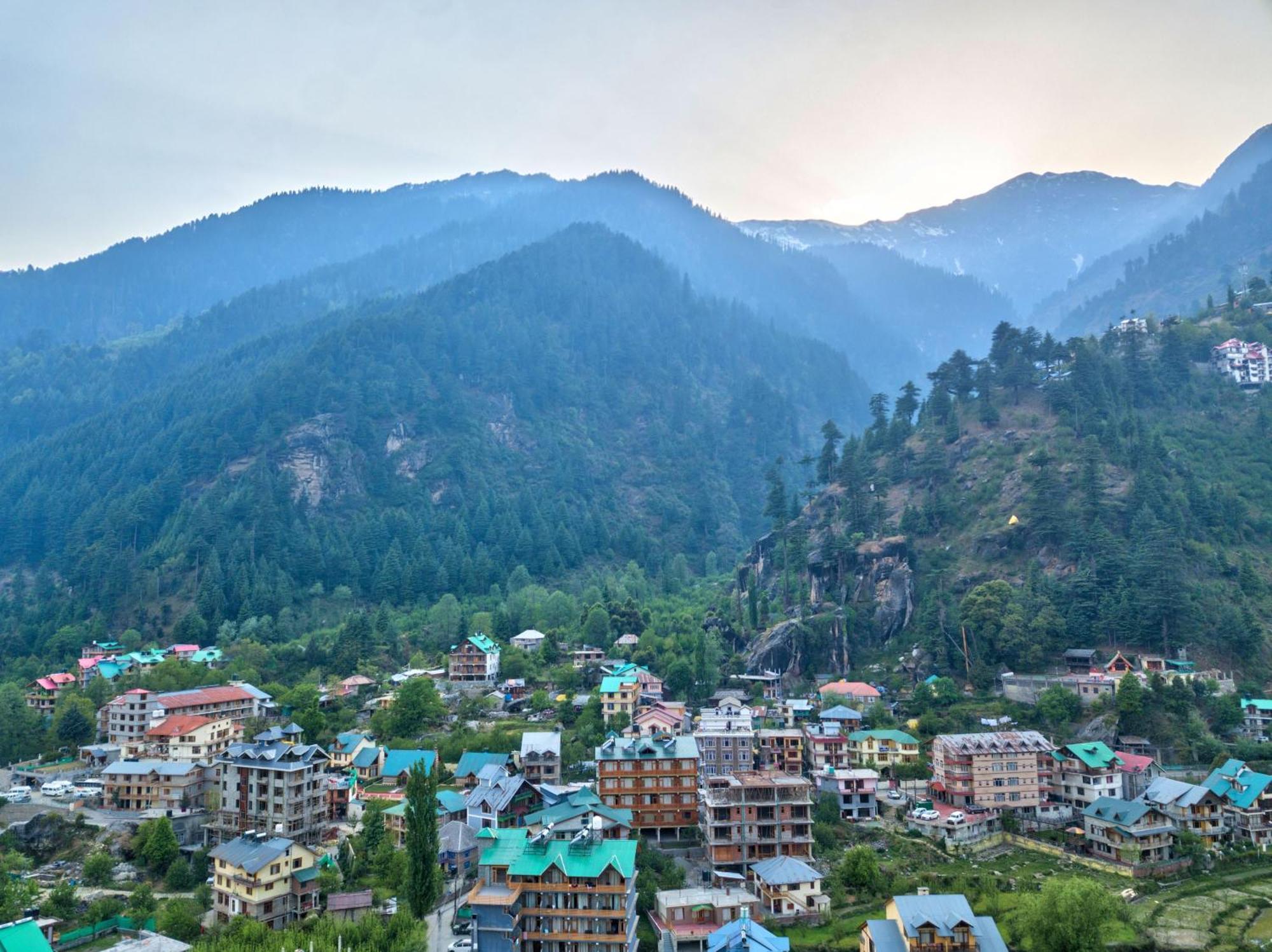 Hotel Swastik Grand Manali Exterior foto