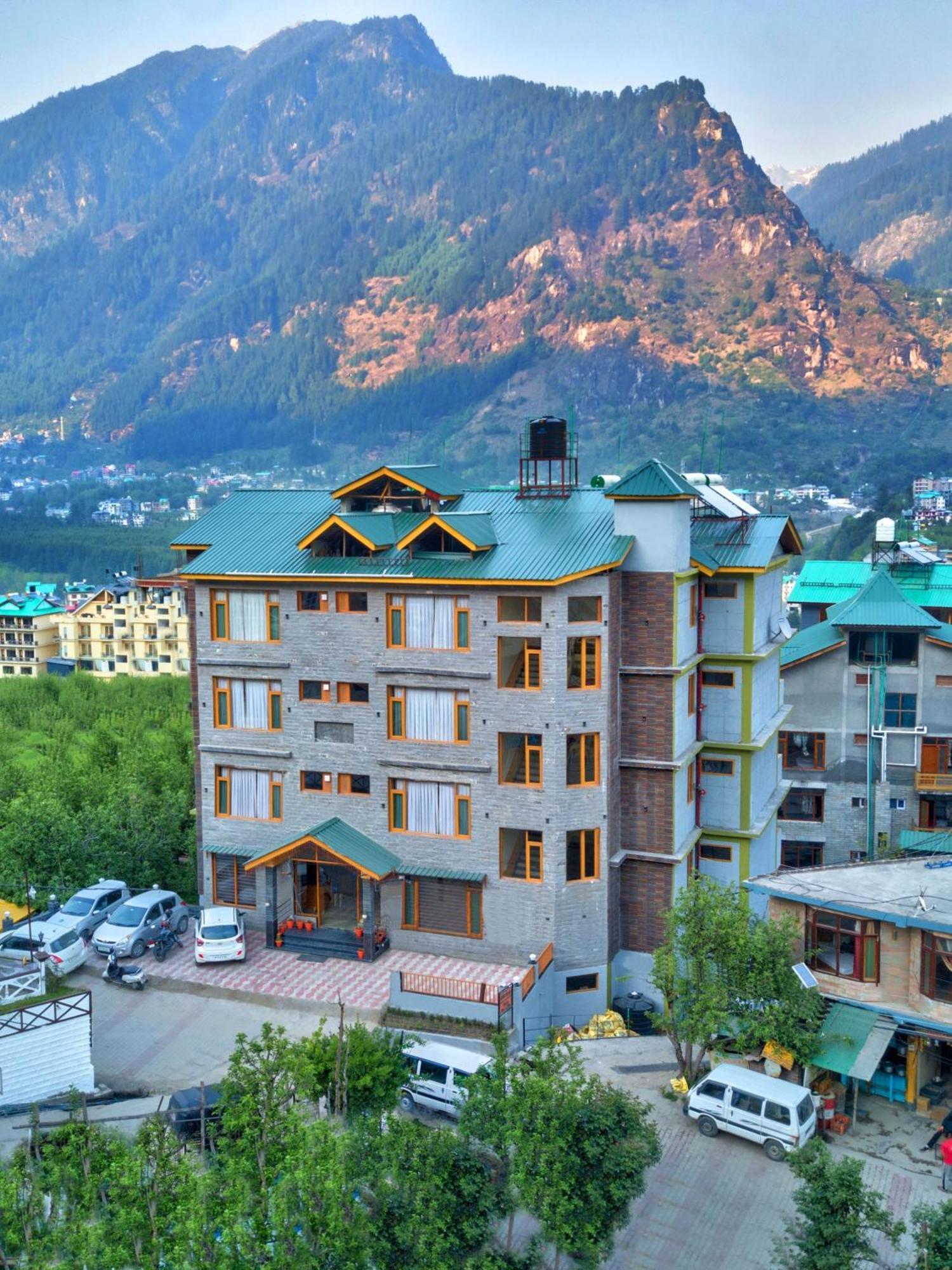 Hotel Swastik Grand Manali Exterior foto